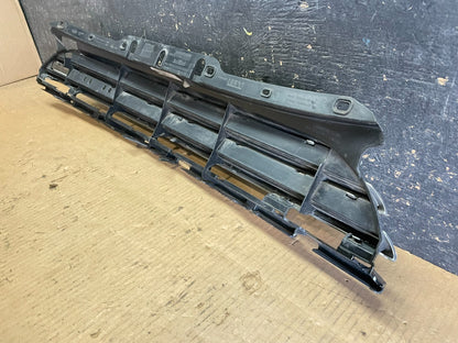2007 to 2011 Mini Cooper Clubman Front Bumper Center Grille Grill AA5950  DG5