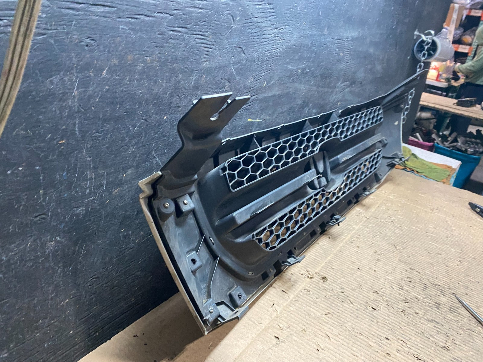 2003 2004 2005 Honda Pilot Front Upper Grill Grille Oem T9492 DG9