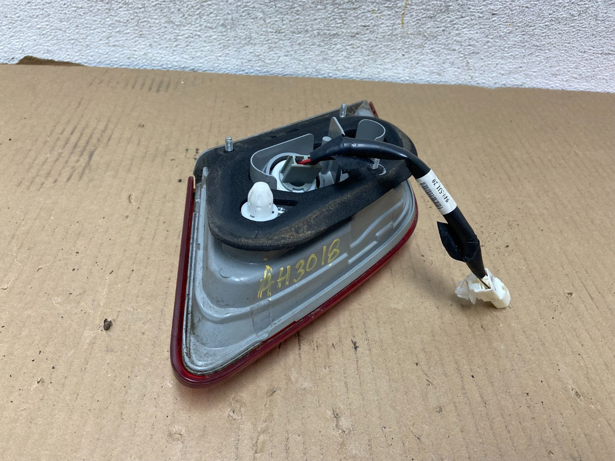 2010 - 2011 Toyota Camry Right Passenger RH Side Inner Tail Light AH3018 DW4