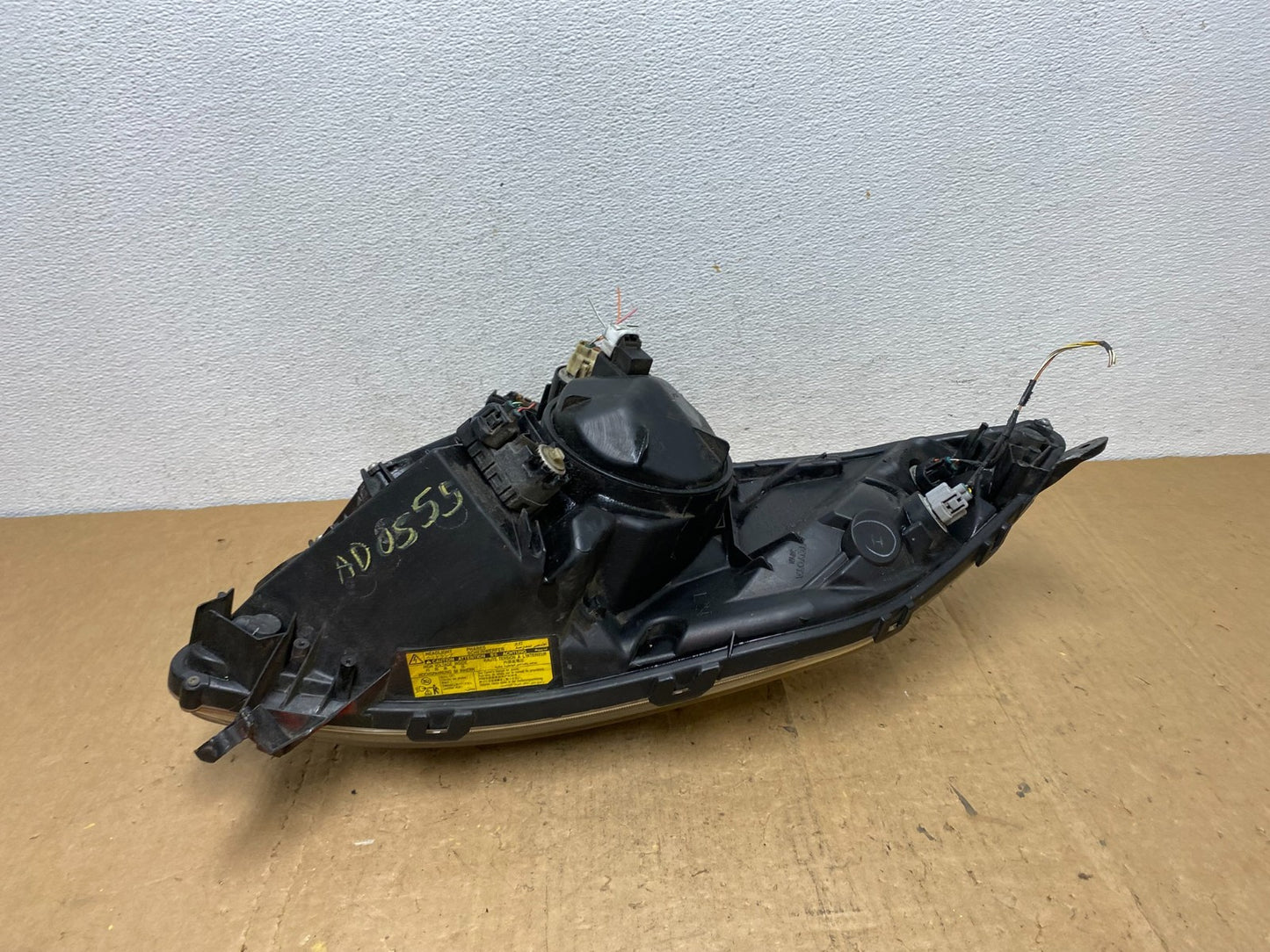 2006-2009 Toyota Prius Left Driver LH Side Blue Headlight Xenon Hid AD0555 DW4