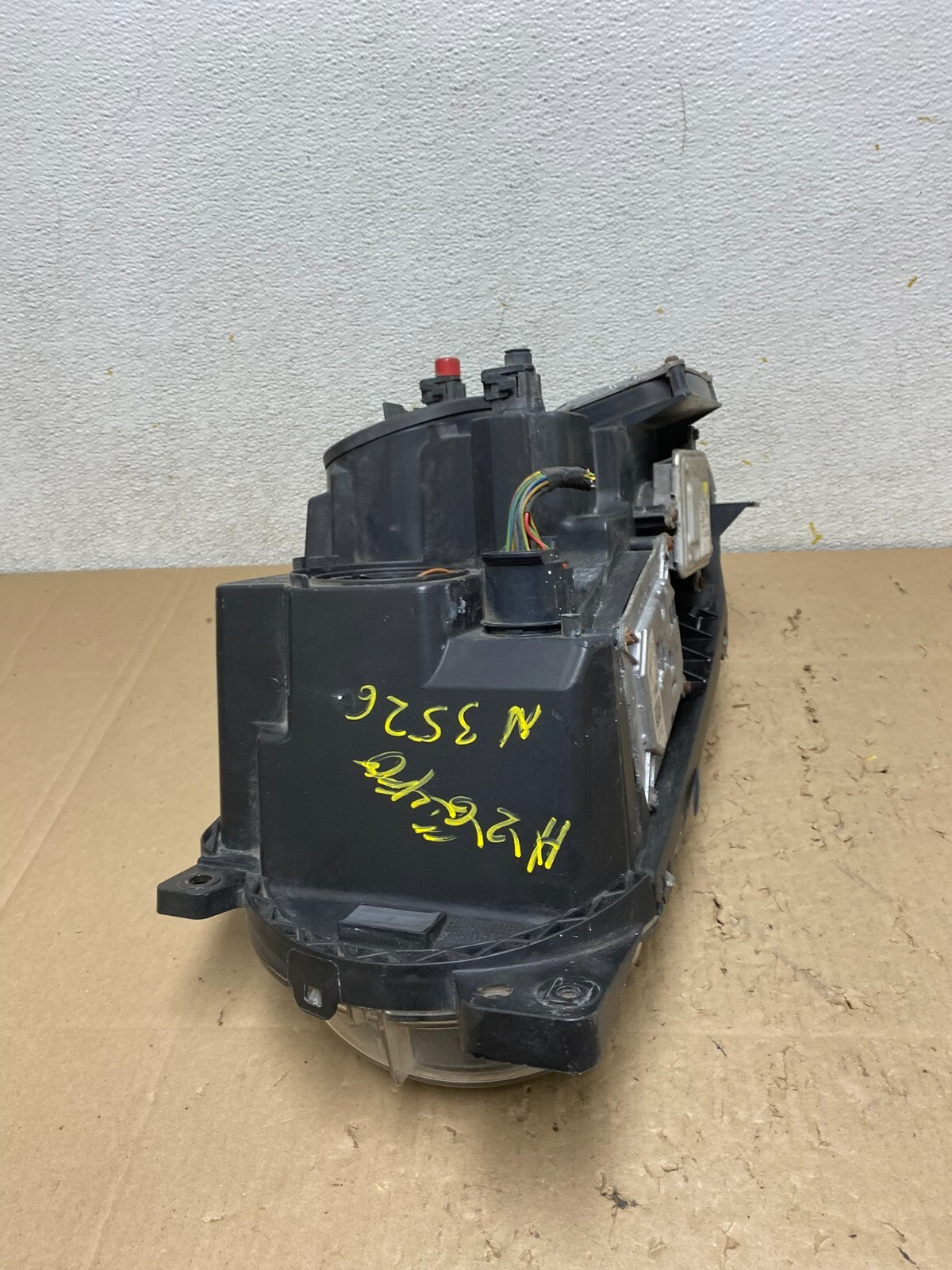 2010 to 2012 Land Rover Range Rover L322 Right Xenon Hid Headlight N3526 DW12