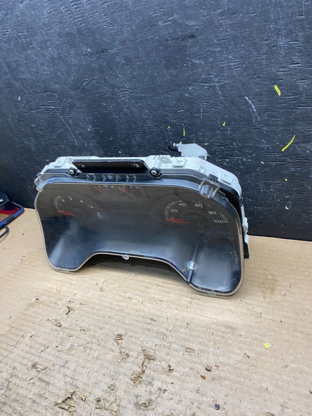 2011 to 2013 Ford E150 E250 E350 VAN Gauge Speedometer Cluster s6434 DG2