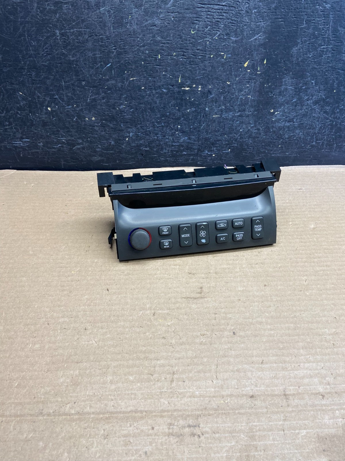 2000 to 2005 Cadillac Deville Heater Climate Control Panel ah1487 DG0