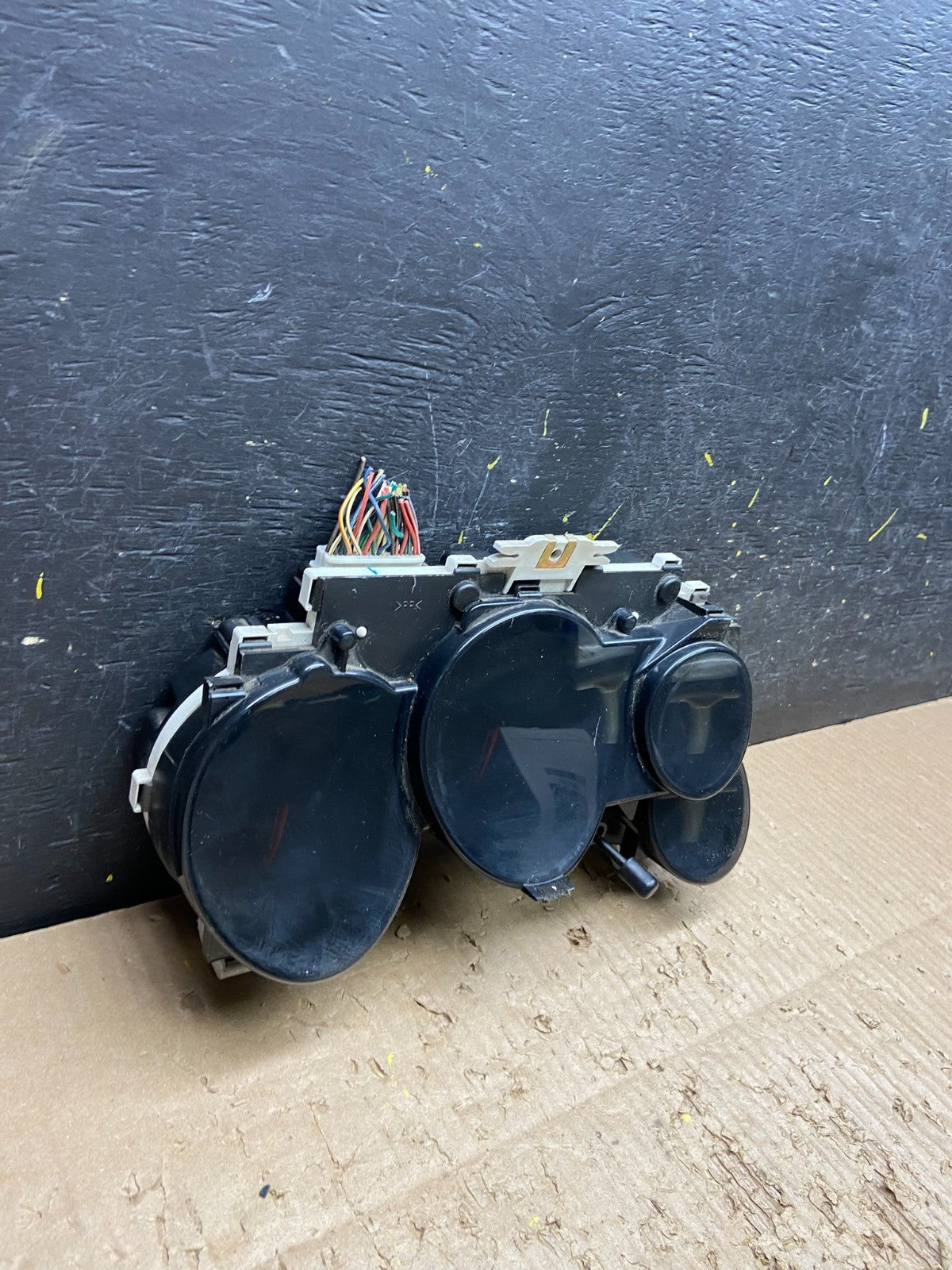 2003  Pontiac Vibe Speedometer Instrument Cluster Gauges Oem W0085 DG2