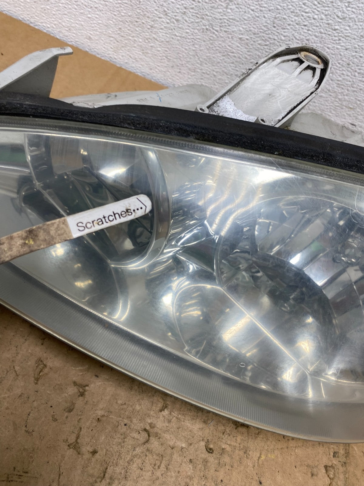 2002 2003 2004 Toyota Camry Left Driver Lh Side Halogen Headlight AD2650 DW3