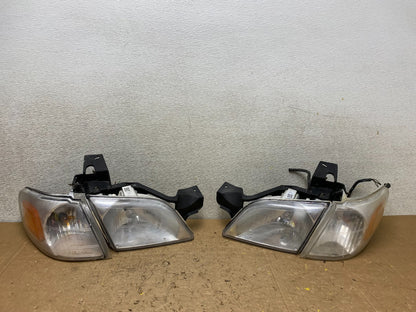 1997 to 2005 Chevrolet Venture Montana Left+Right Headlights V8297 DW0