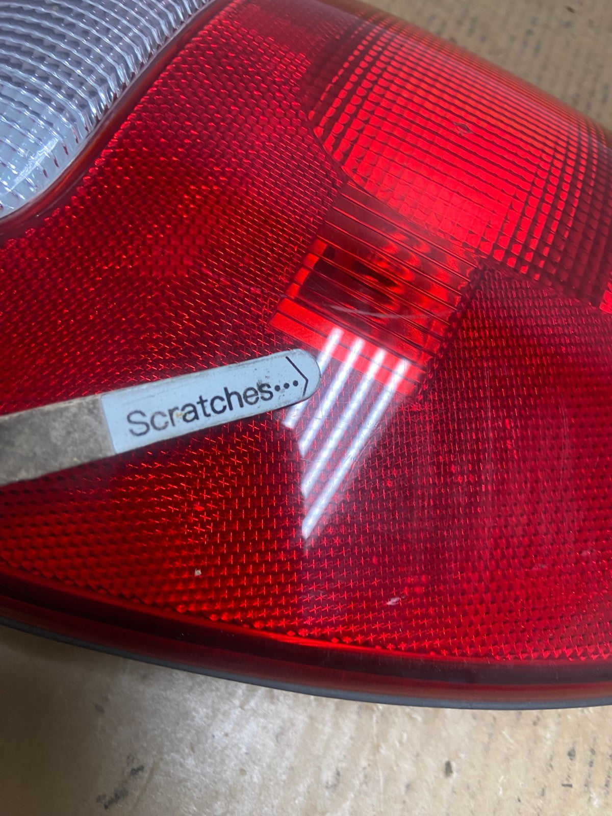 1998 to 2003 Dodge Durango Tail Light Right Passenger RH Side AE0543 LK3