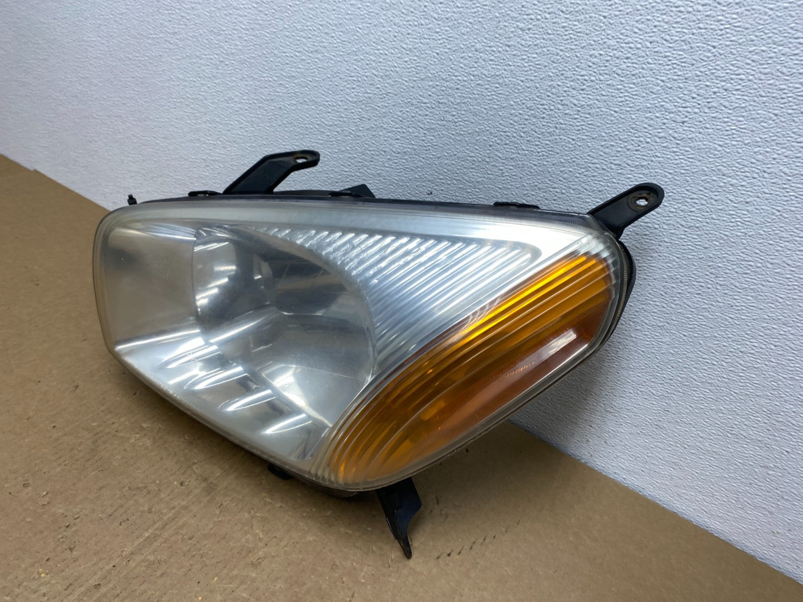 2001 - 2003 Toyota Rav4 Left Driver LH Side Headlight Halogen Oem AC1289 DW1