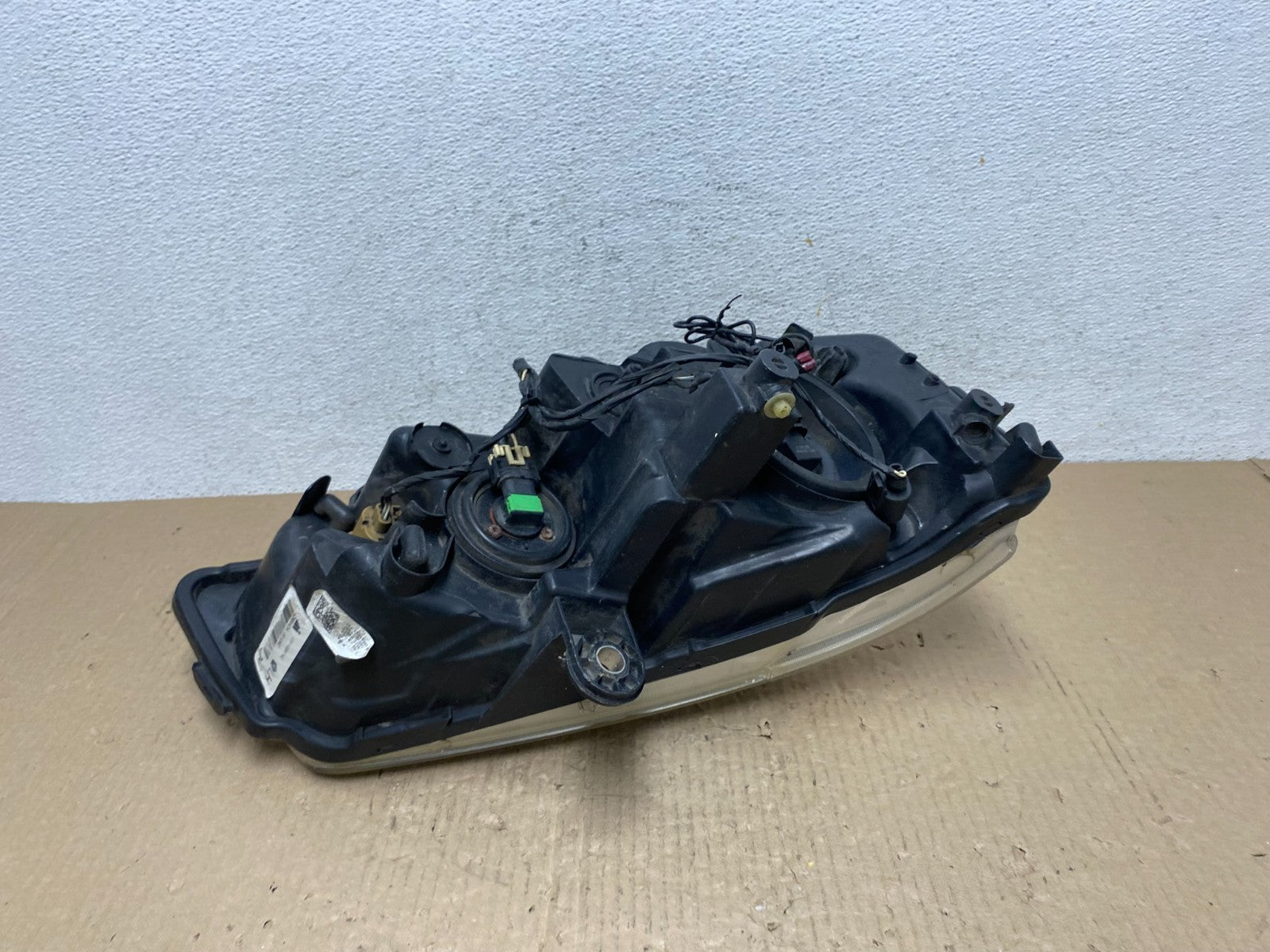2008 to 2016 Chrysler Town and Country Left Driver Lh Side Headlight AE9764 DW5