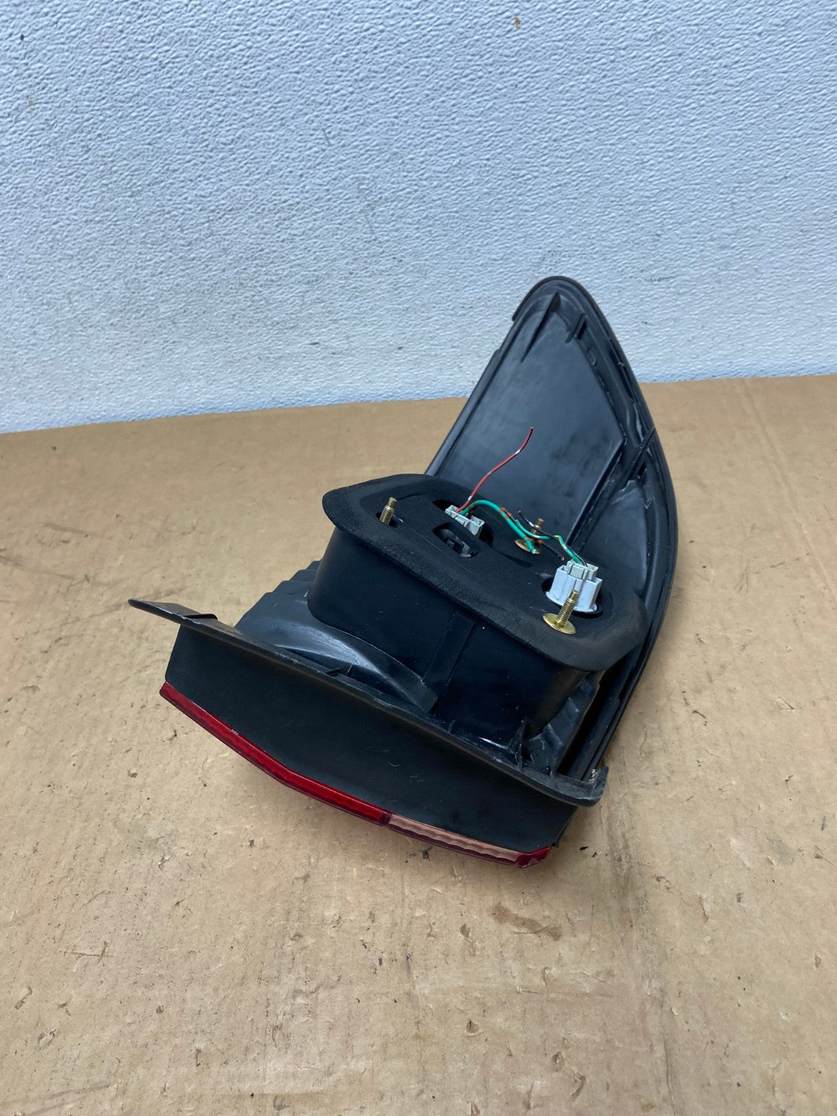 1998 to 2000 Honda Accord Sedan 4door Right RH Side Tail Light AD1217 LK6