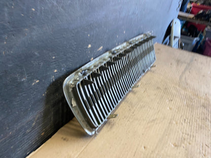 1999 to 2003 Volvo S80 Front Upper Grill Grille OEM R2112 DG9