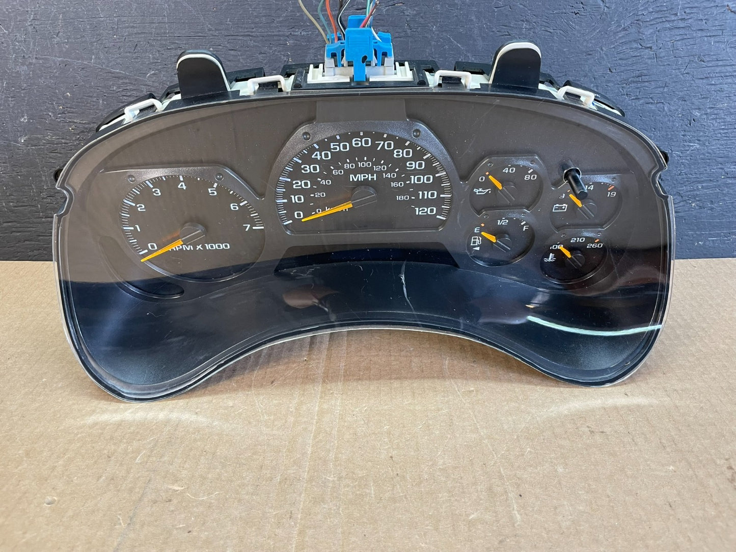 2003 to 2006 Chevrolet Trailblazer Envoy Cluster Gauge Speedometer AF36200