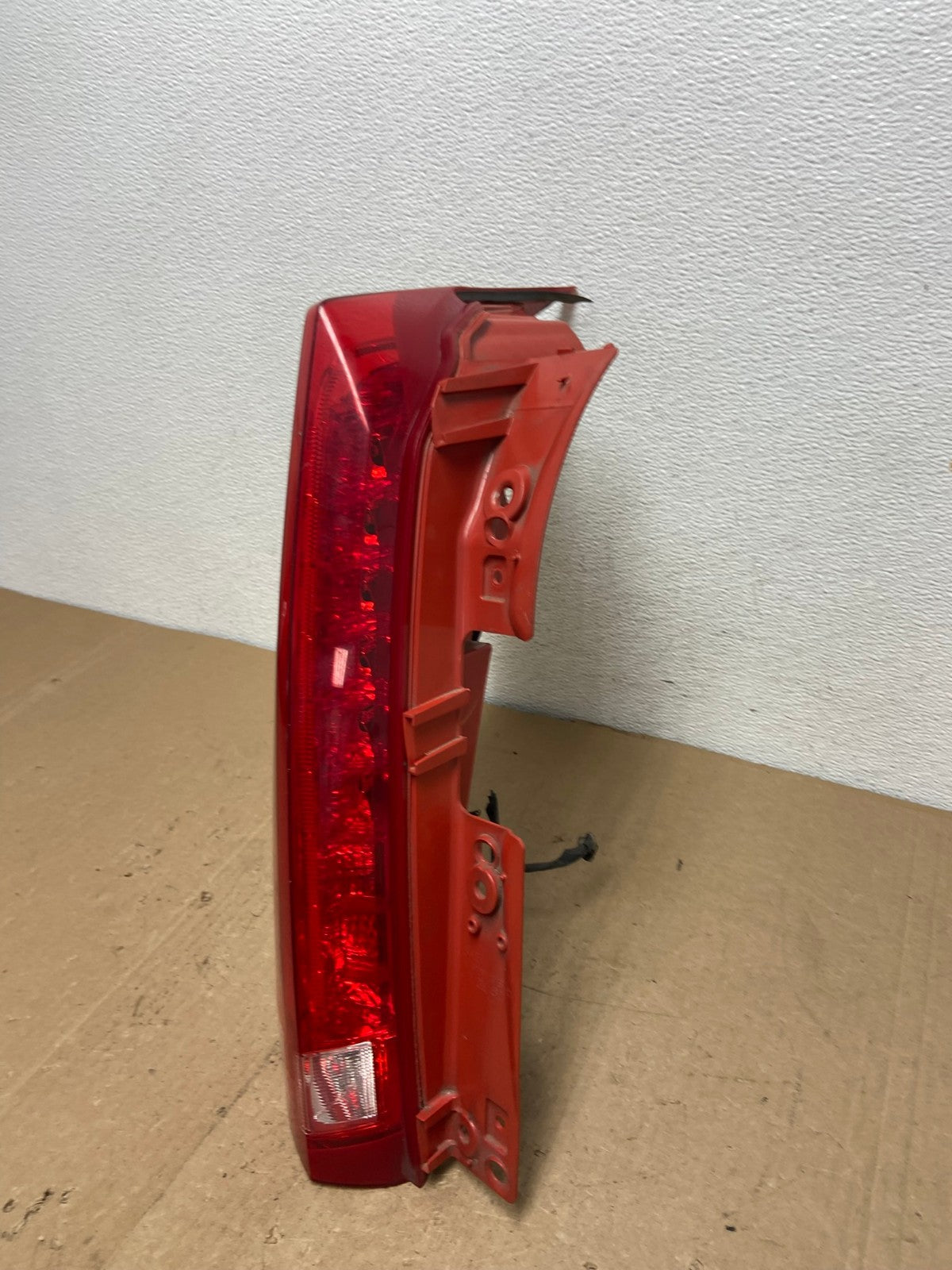 2010 to 2016 Cadillac Srx Left Driver Lh Side Tail Light AC5881 LK1