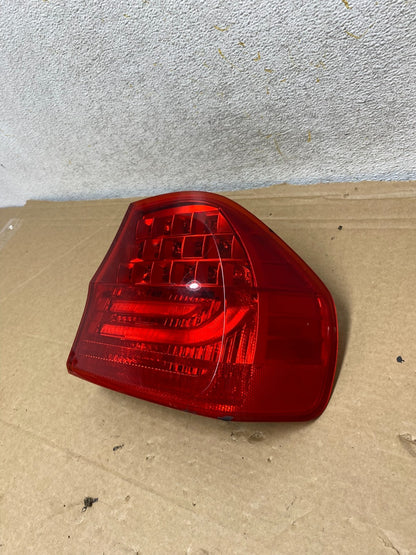 2009 2010 BMW 328i 3 Series Right Passenger RH Side Tail Light DEPO AH8240 DW1