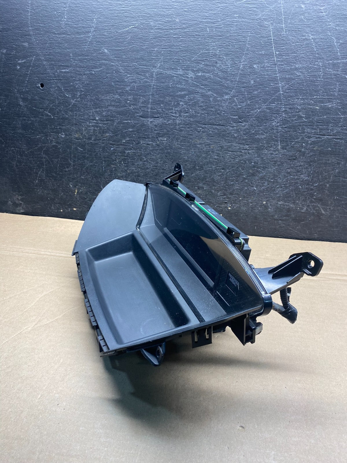 2009 to 2011 Honda Pilot Information Display Screen AH9825 DG2