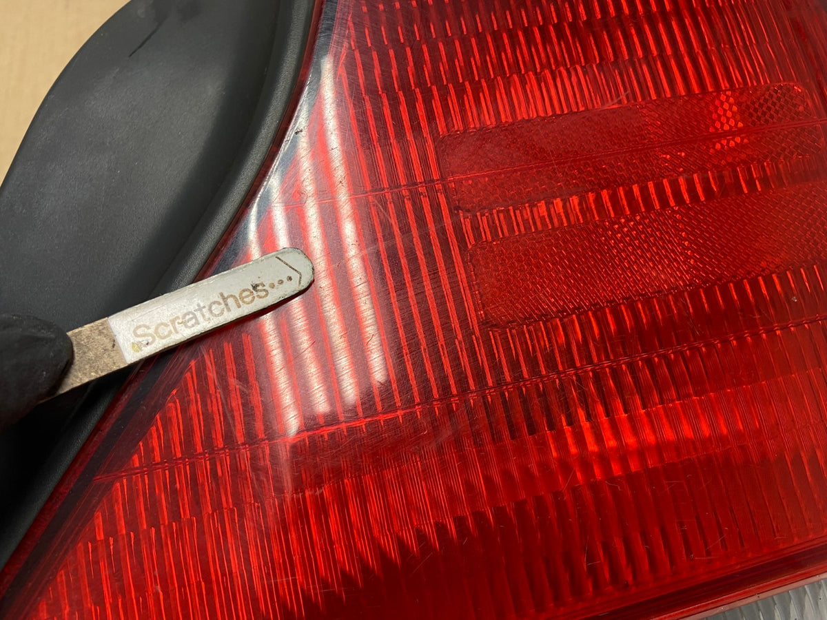 2004 to 2006 Suzuki Verona Right Passenger RH Side Tail Light AH4373 LK3