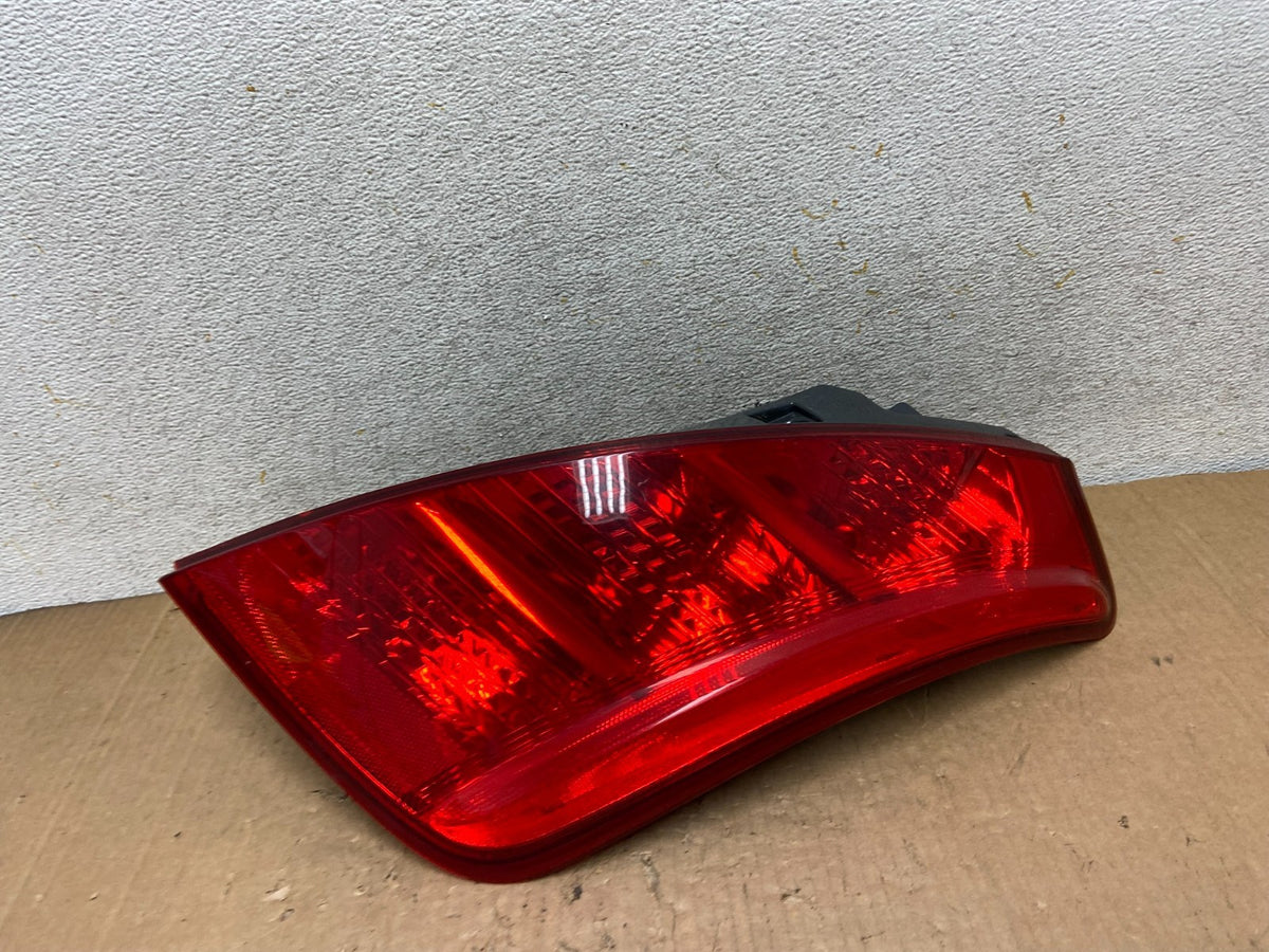 2003 2004 2005 Nissan Murano Right Passenger Rh Side Tail Light AI9064 LK0