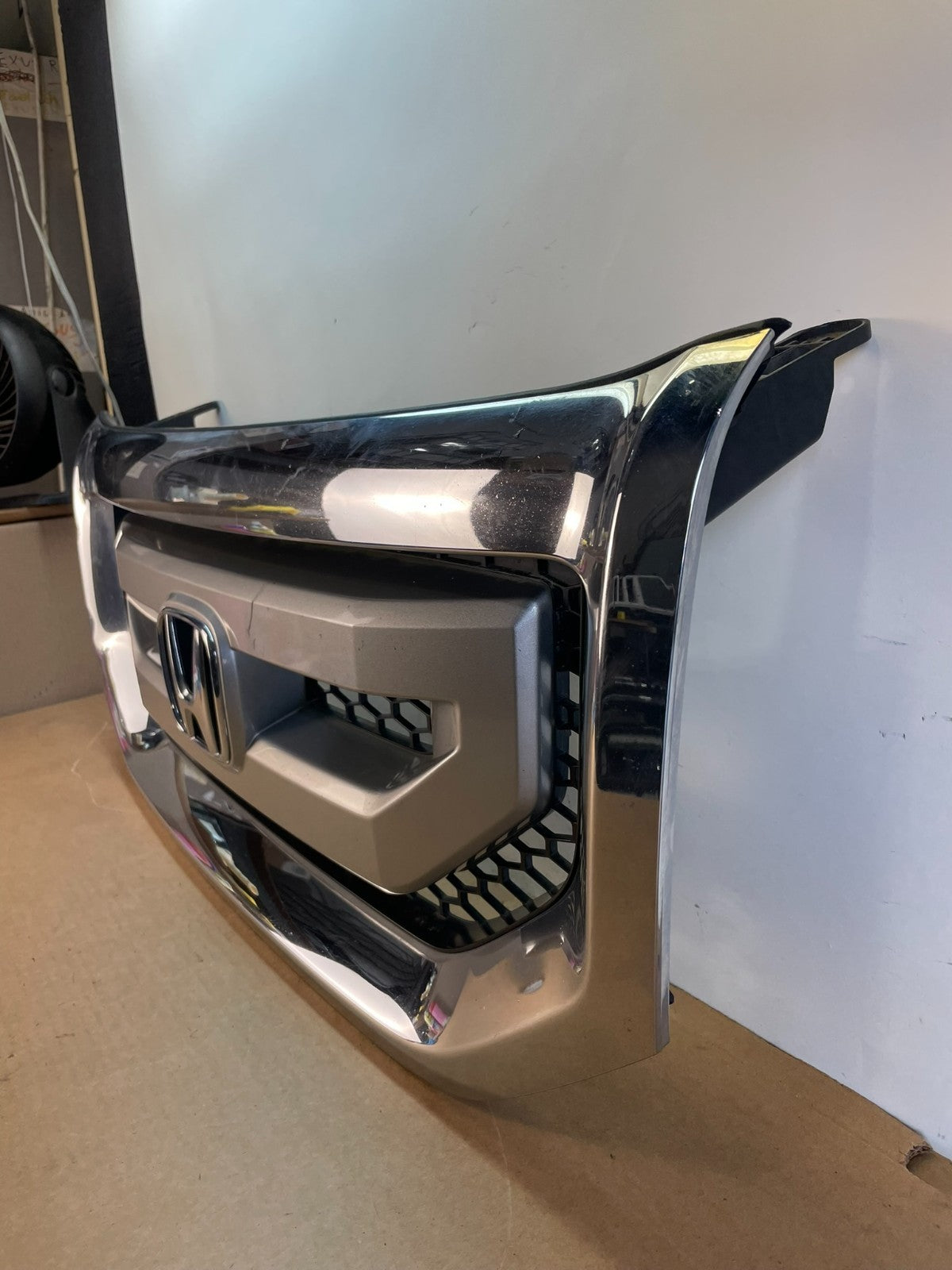 2009 to 2011 Honda Pilot Front Upper Grill Grille AG0839 DG1