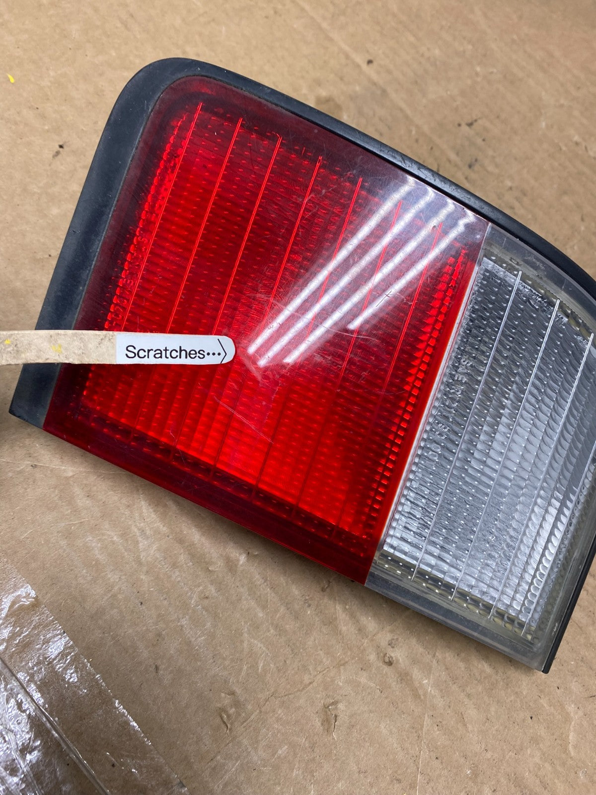 1996 1997 Honda Accord Coupe Right Passenger RH Inner Tail Light OEM Z1439 DW3