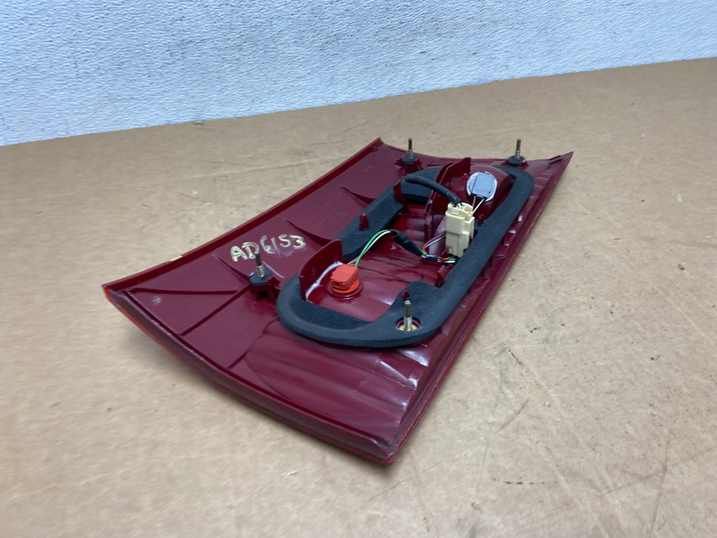2004-2005 Toyota Sienna Right Passenger RH Side Inner Tail Light AD6153 LK4