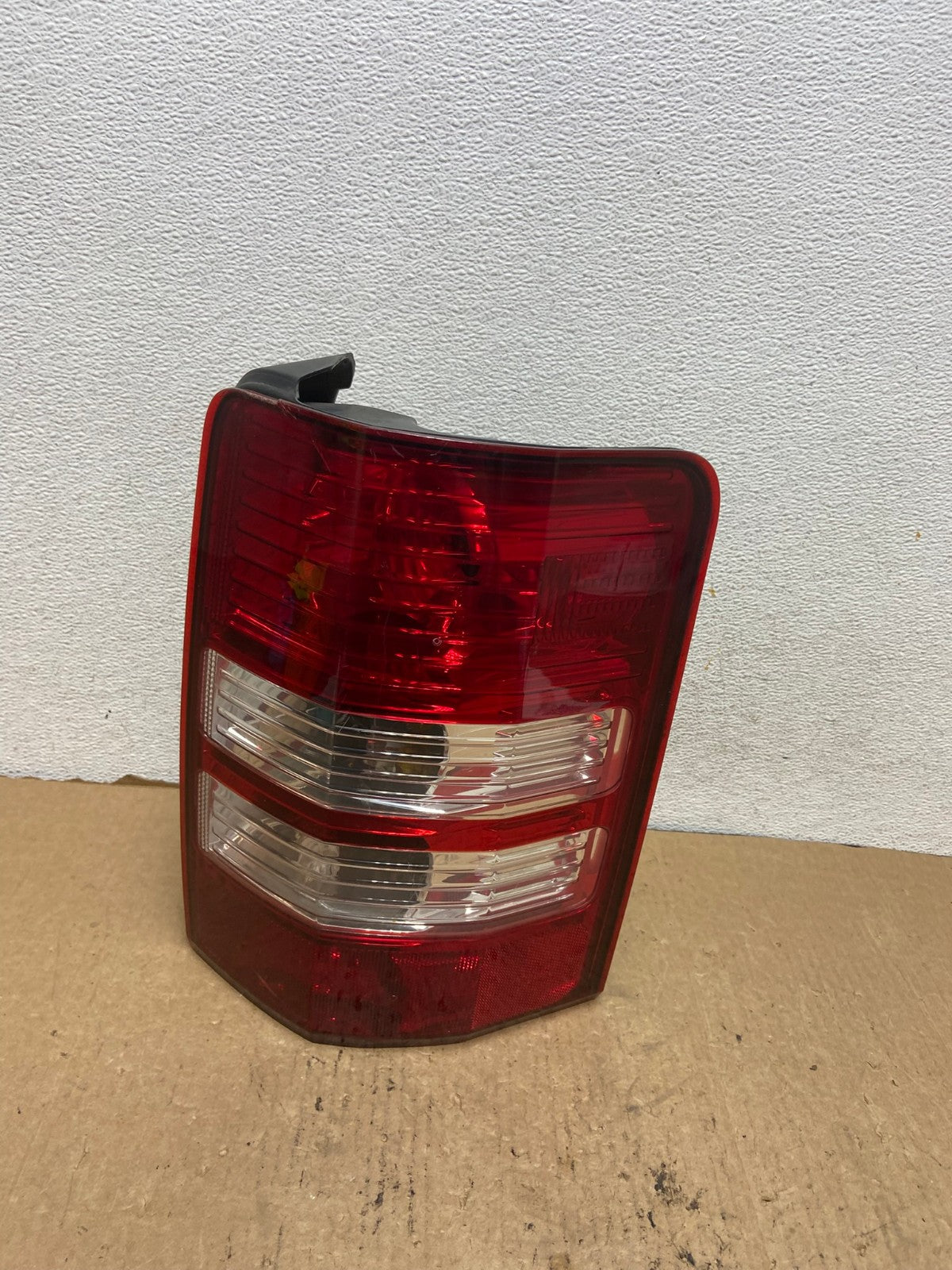 2008 to 2012 Jeep Liberty Right Passenger RH Side Tail Light AG2508 LK0