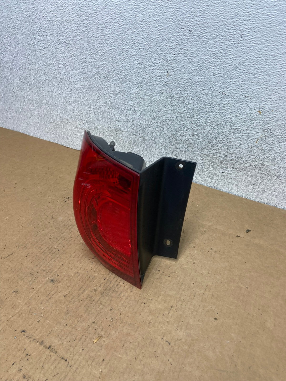2009 to 2014 Volkswagen Routan Left Driver LH Side Tail Light AD4673 LK1