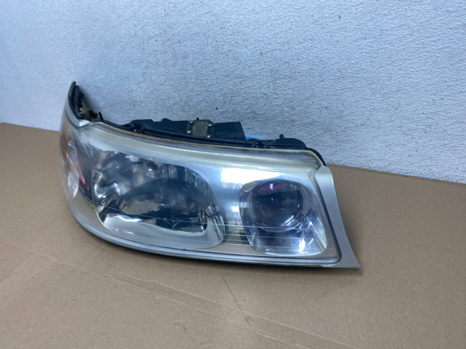 1999-2001 Lincoln & Town Car Right Passenger RH Headlight Halogen AF4331 DW1