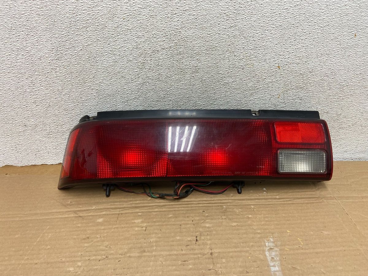 1992 to 1994 Geo Metro Left Driver Side Tail Light AG9031 PS0