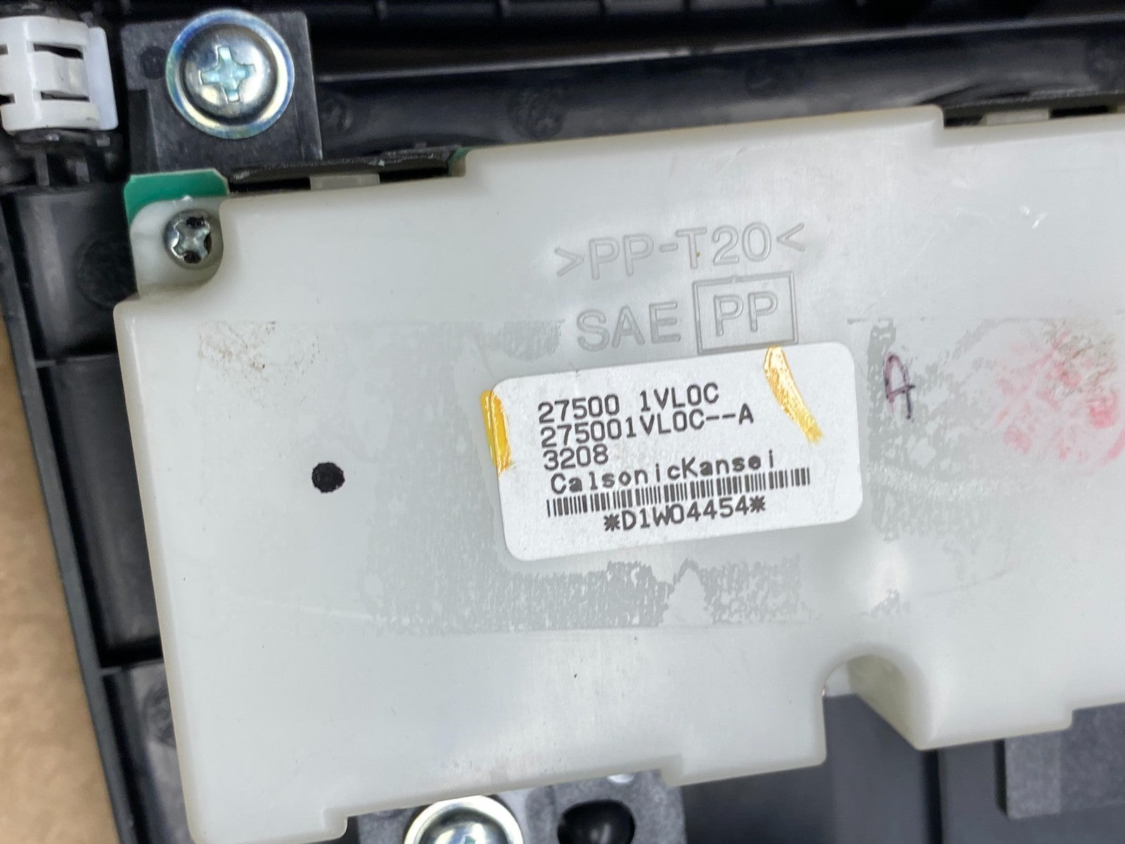 2011 to 2015 Nissan Rogue Heater Temperature AC Climate Control OEM y5319  DG5