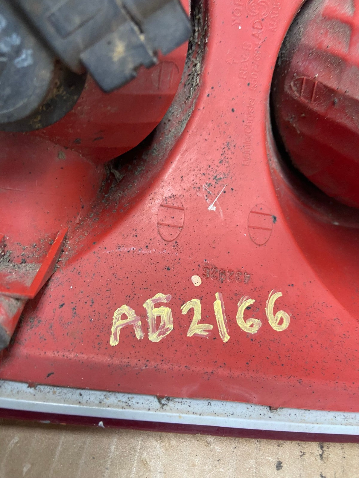 2005-2011 Dodge Dakota Right Passenger Rh Side Tail Light AG2166 LK6