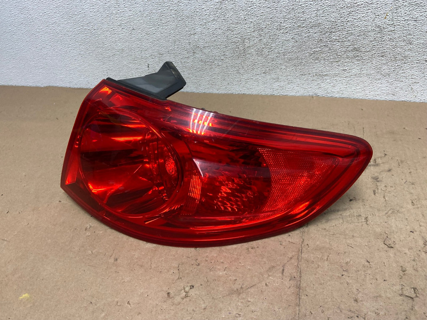 2007 2008 2009 Hyundai Santa Fe Right Passenger Rh Tail Light AG5478 LK1