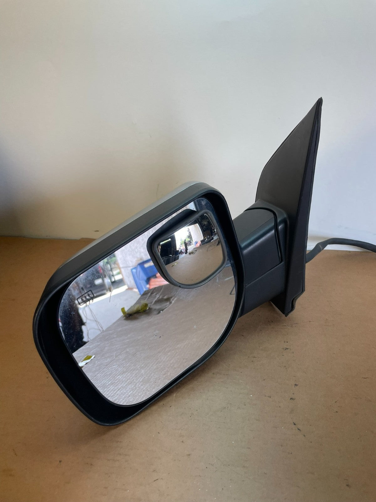 2004 to 2015 Nissan Armada Left Driver LH View Door Heated Mirror AG0640 DW2