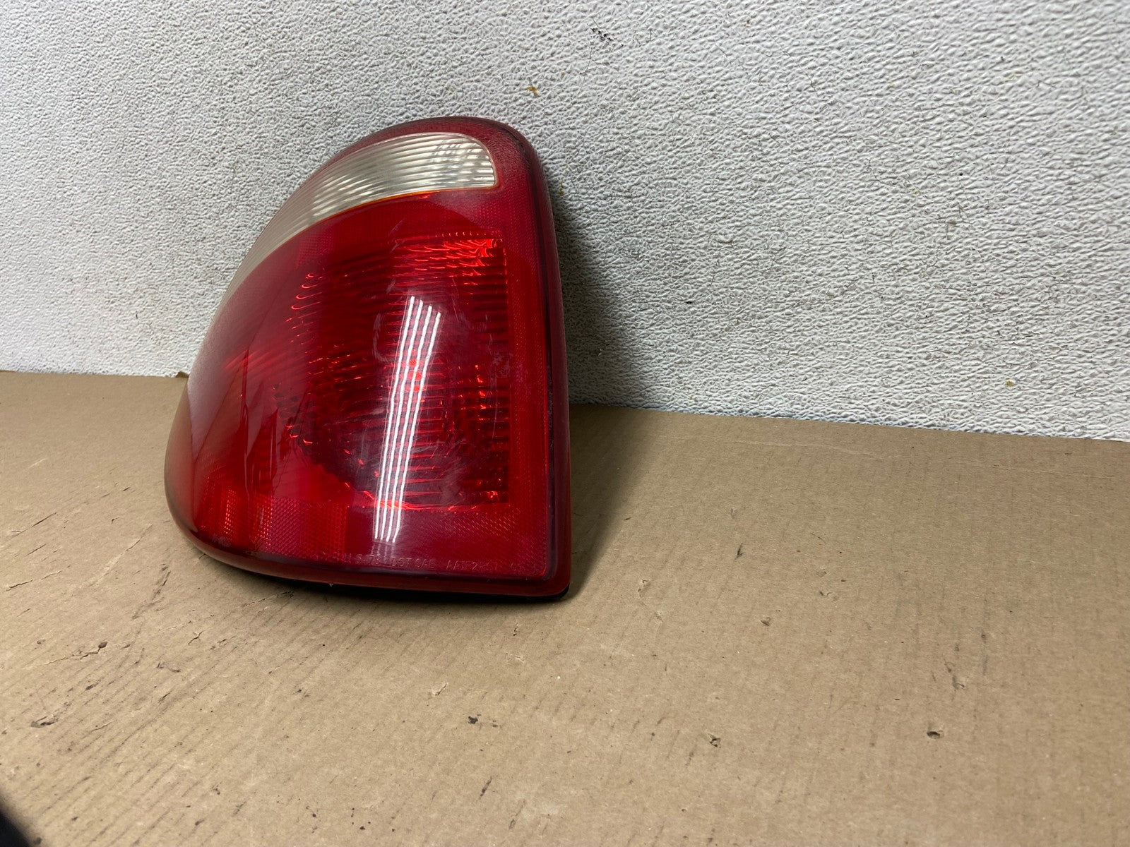 2004 to 2007 Dodge Grand Caravan Left Driver Lh Tail Light AG7938 LK2