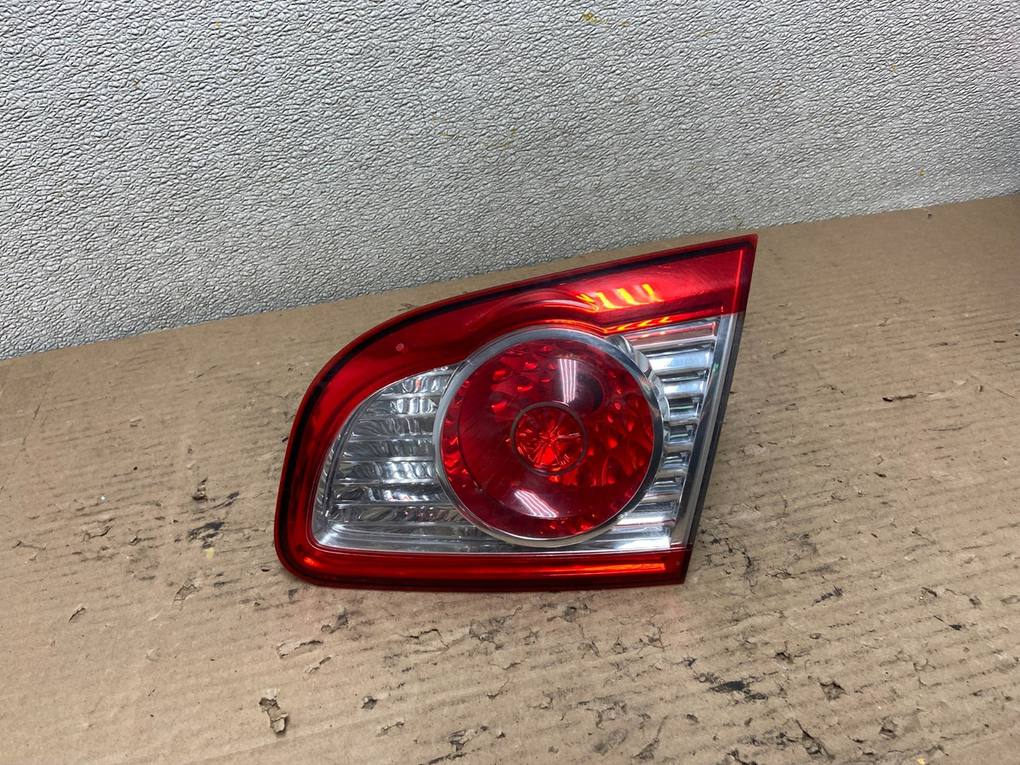 2010 2011 2012 Hyundai Santa Fe Right Passenger Tail Light Inner Oem AA9597 LK0
