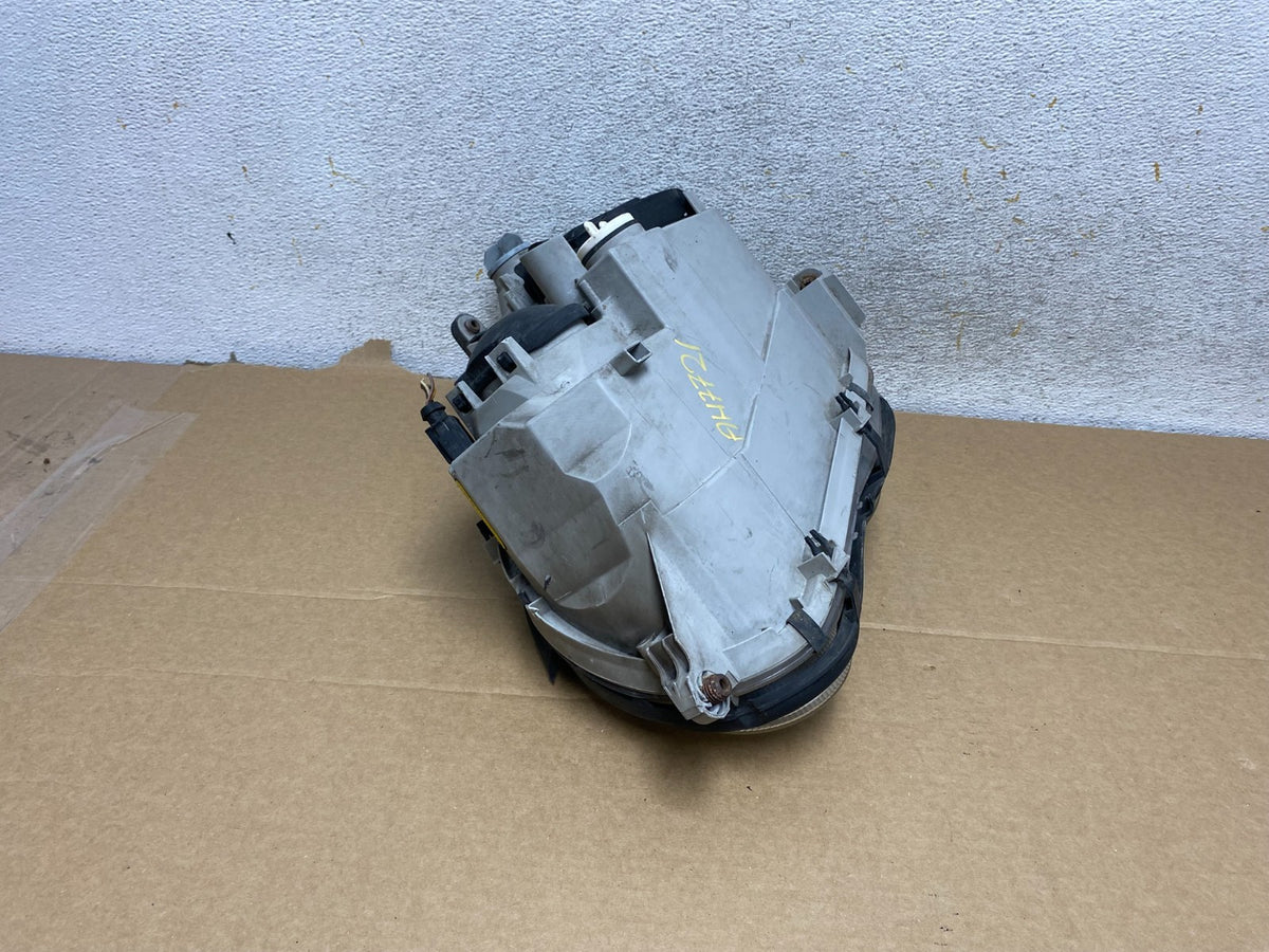 2005 to 2007 Mercedes-Benz C-Class Right Passenger Side Headlight AH7721 DW6