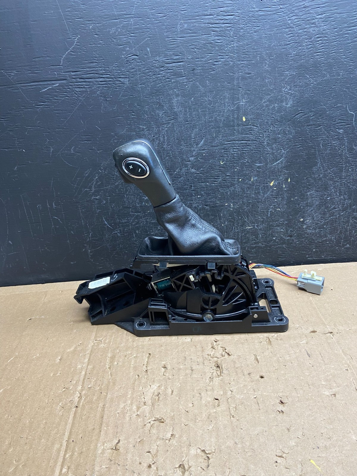 2015 Ford Explorer Auto Transmission Floor Gear Shifter AD6850 DG1