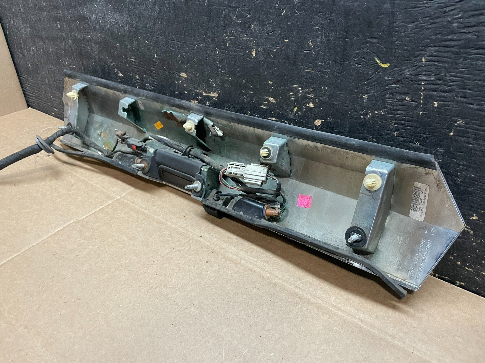 2010-2015 Gmc Terrain Lift Gate Handle Trim with Back Up Camera Molding Y9253 DG6