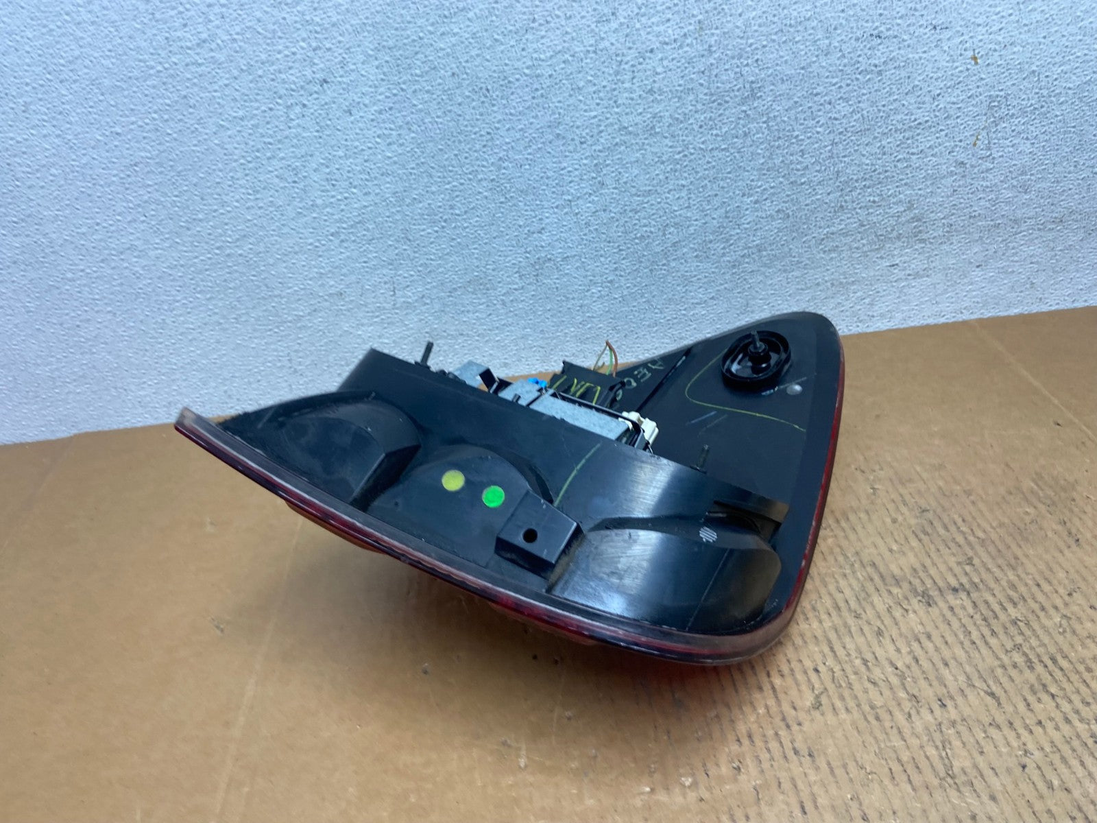 2009 to 2011 Mercedes ML350 ML-Class Right Passenger RH Tail Light AE0631 LK3