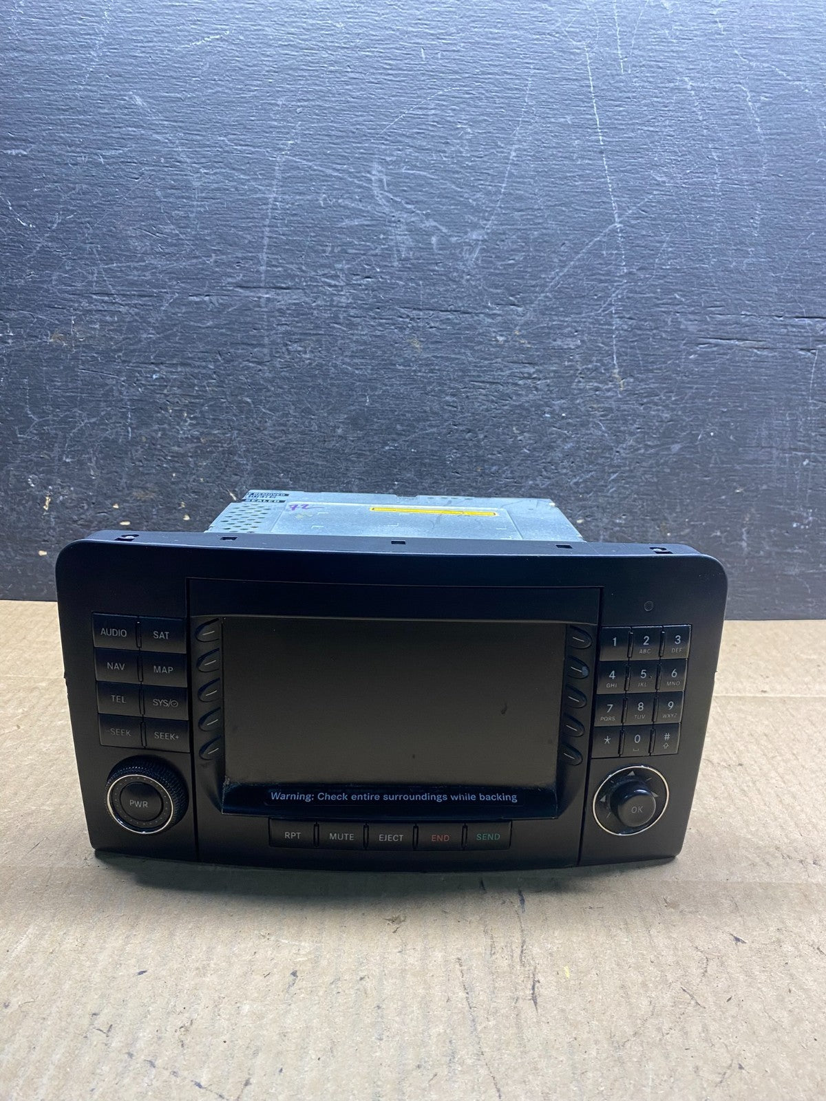 2006 2007 2008 Mercedes ML350 GL450 Radio Navigation Screen Display AG7323 DG0