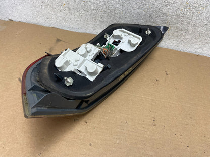 2006 to 2010 Volvo C70 Convertible Right Passenger Side Tail Light AH4421 DW7