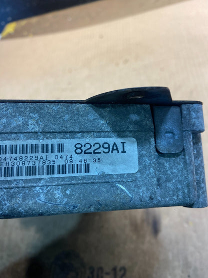 1998 Chrysler  Caravan  3.8L Engine Control Module P04748229AI z8623 DG3