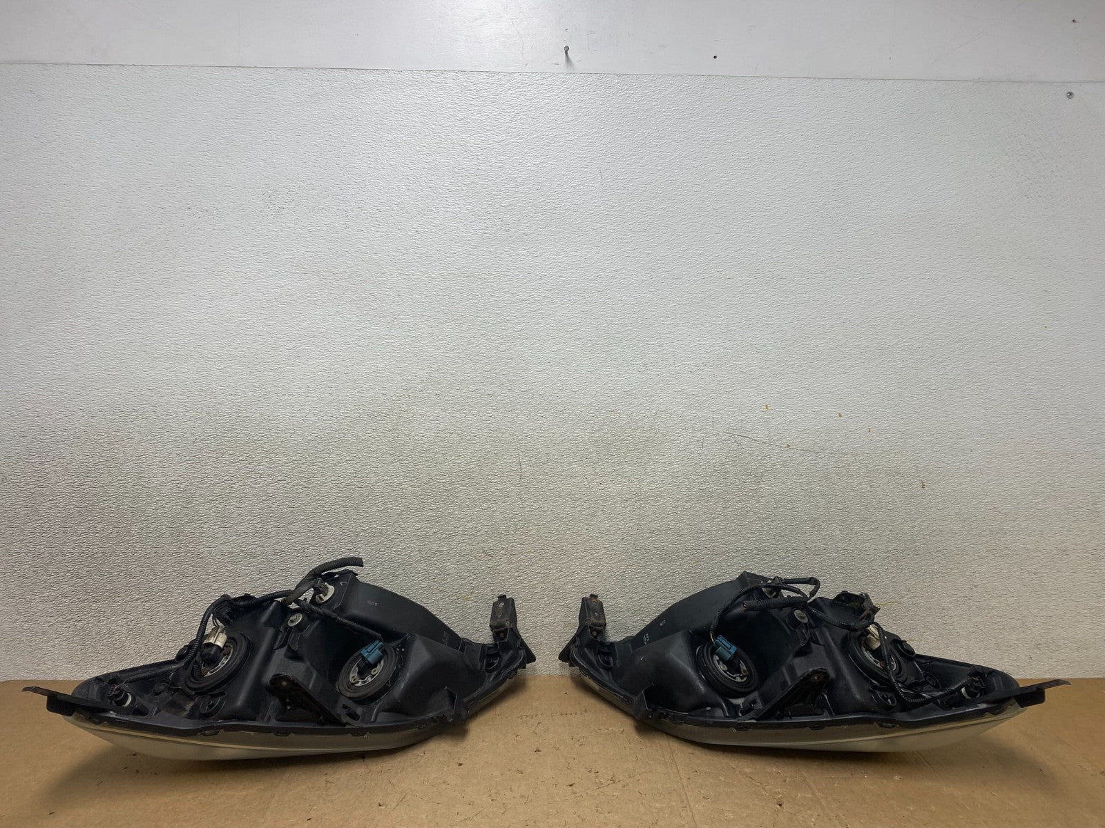 2005 2006 2007 Honda Odyssey Left+Right Set Halogen Headlights W9035 DW11