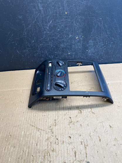 2004 to 2008 Ford F150 Radio Climate Dash Bezel Surround Black AC9119 DG2