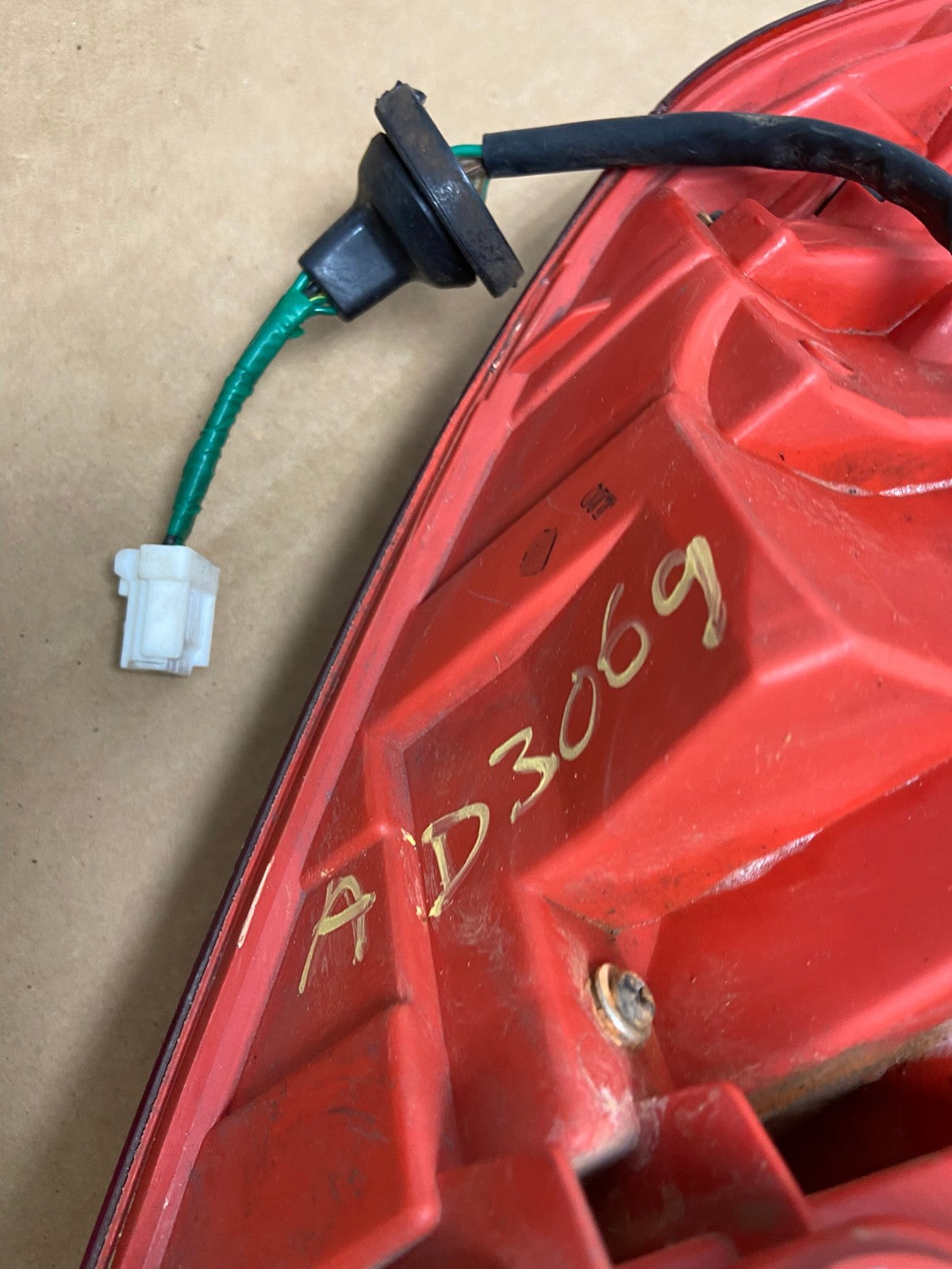 2009 2010 Nissan Murano Right Passenger Rh Side Tail Light AD3069 LK8