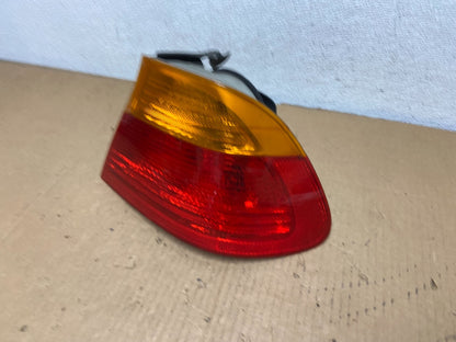 1999-2001 Bmw E46 325i 328i 330i Coupe Right Passenger Tail Light AD0979 DW1
