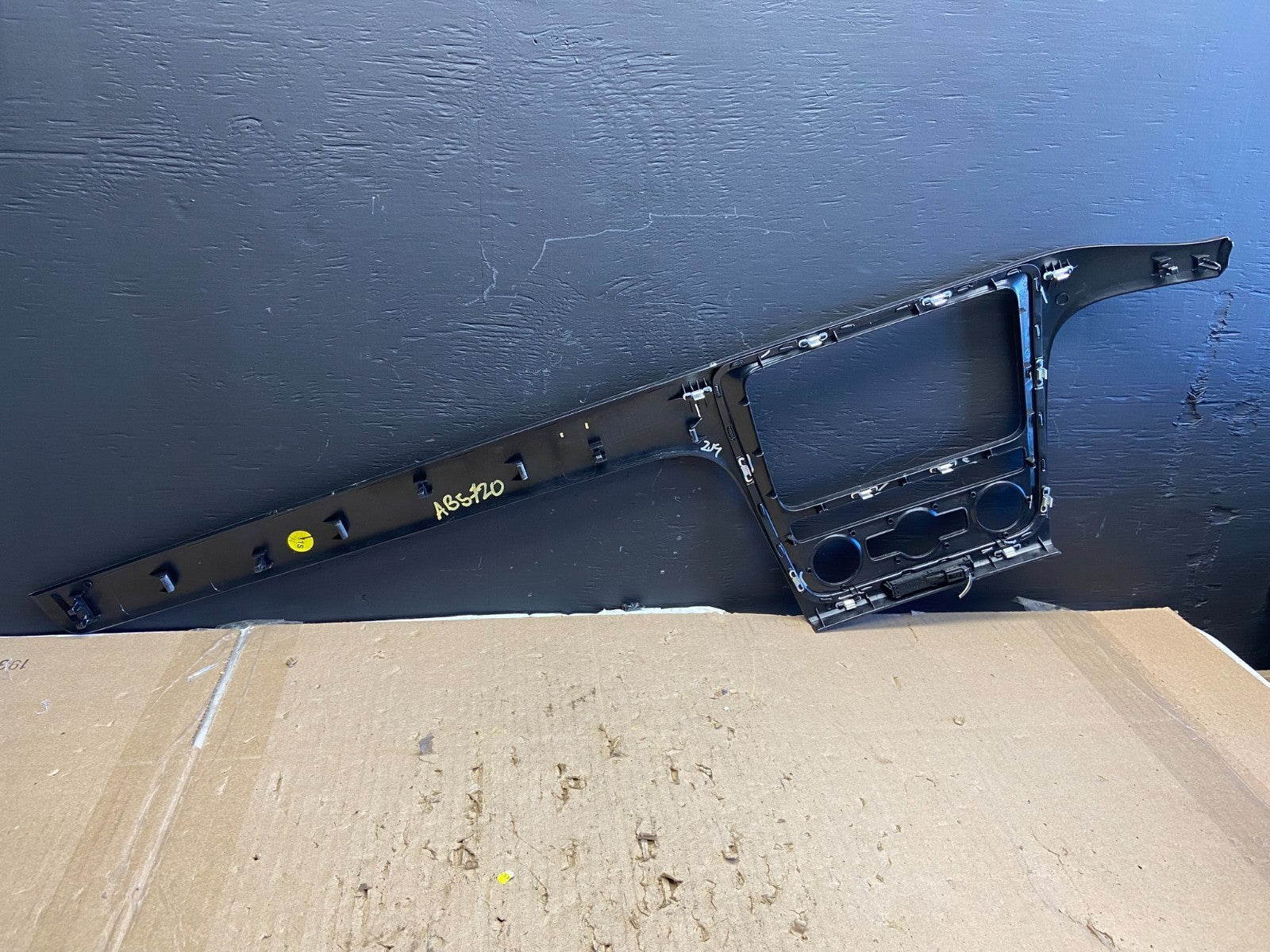 2012 to 2015 Volkswagen Passat Radio Dashboard Bezel Trim Cover OEM AB5720 DG3