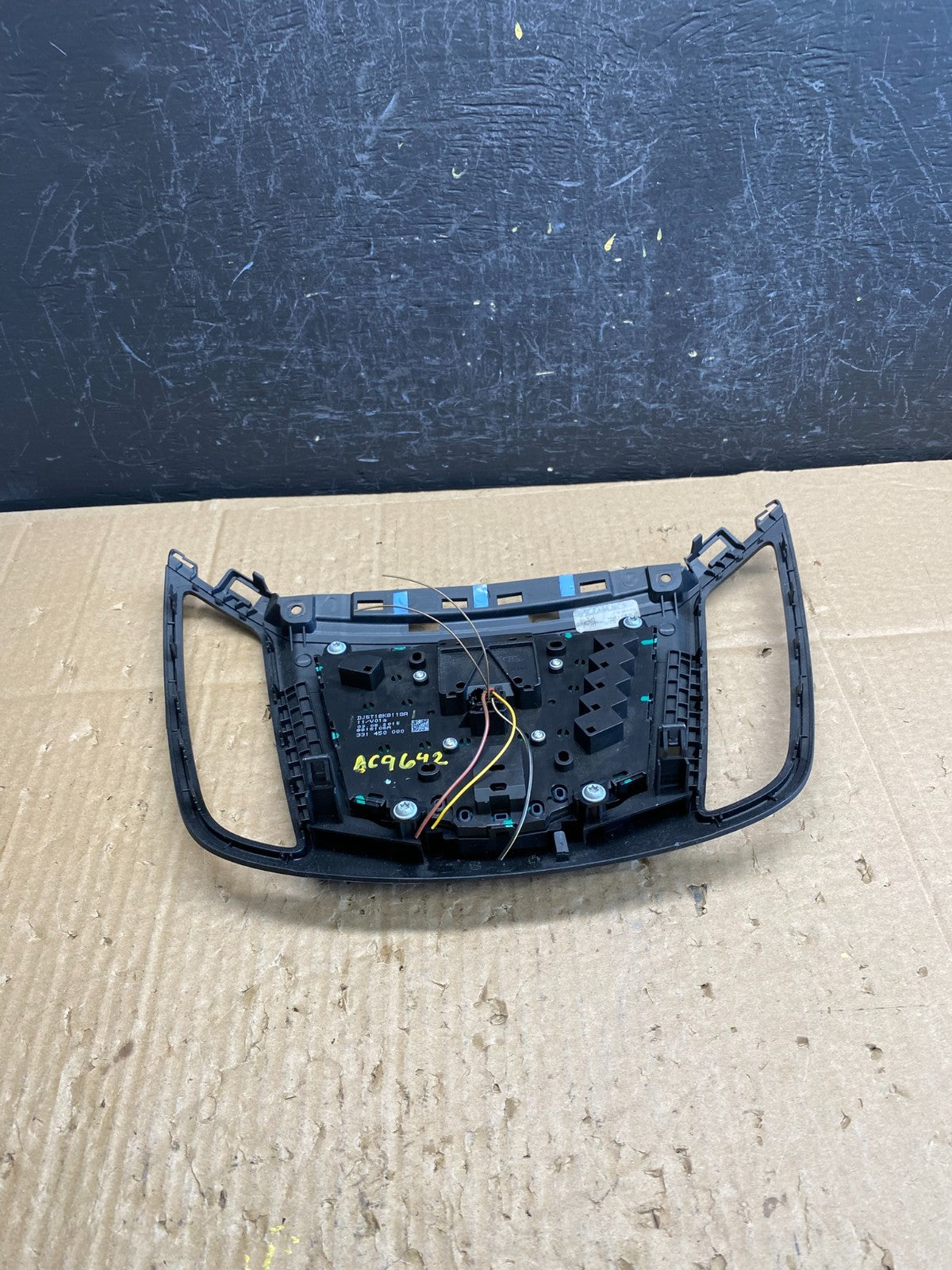 2013 2014 2015 2016 Ford Escape Dash Radio Control Panel Bezel ac9642 DG3