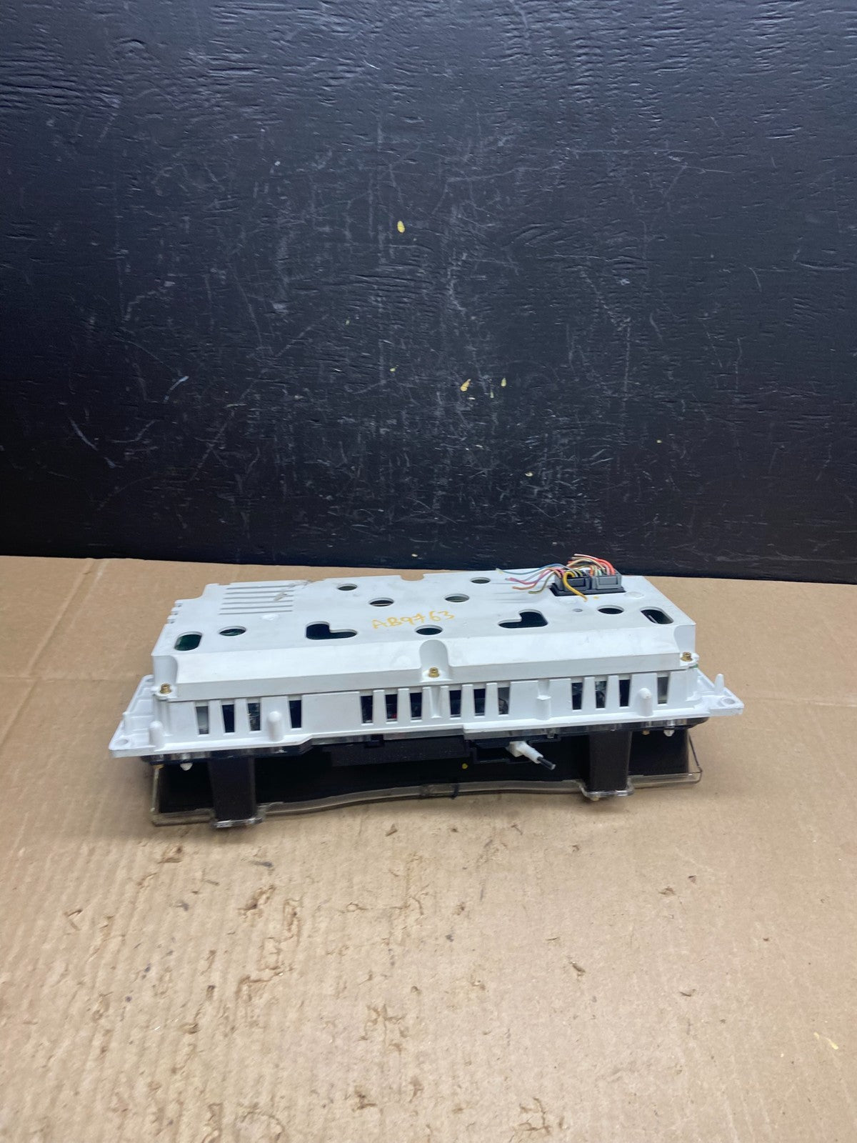 1998 to 2002 Lincoln Town Car Speedometer Gauge Cluster AB9763 DG5