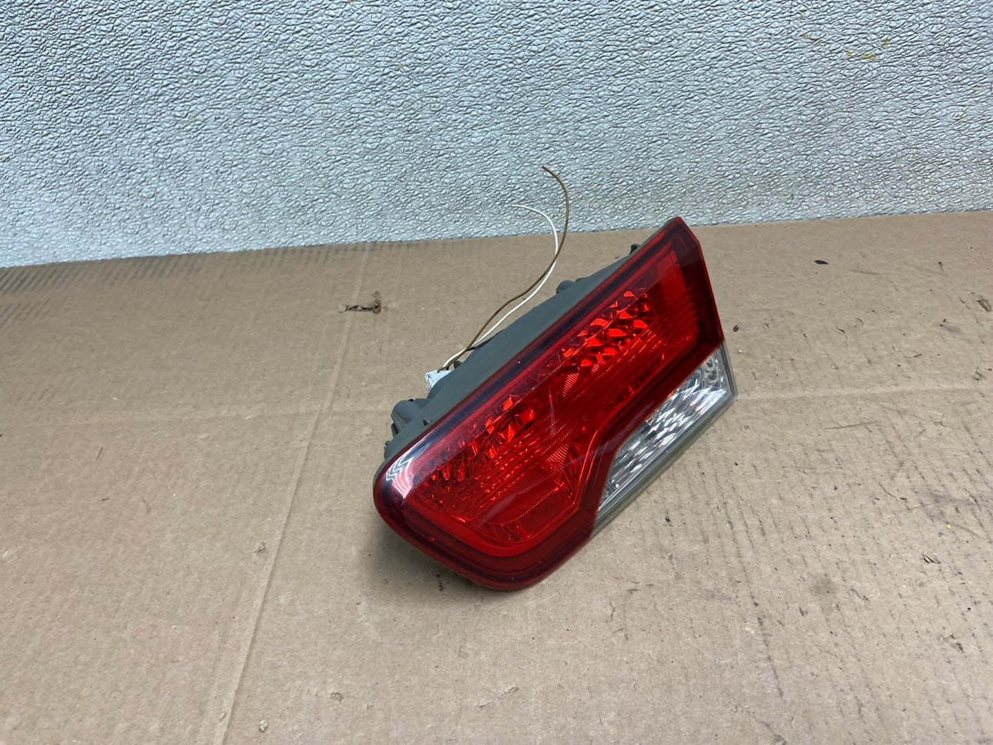 2010 to 2013 Kia Forte Koup Right Passenger RH Inner Tail Light OEM Y2600 DW2
