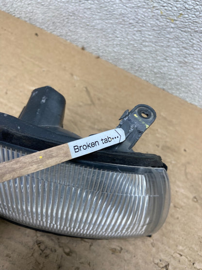 1995 1996 Nissan Maxima Right Passenger RH Corner Turn Signal Oem AB4734 DW3